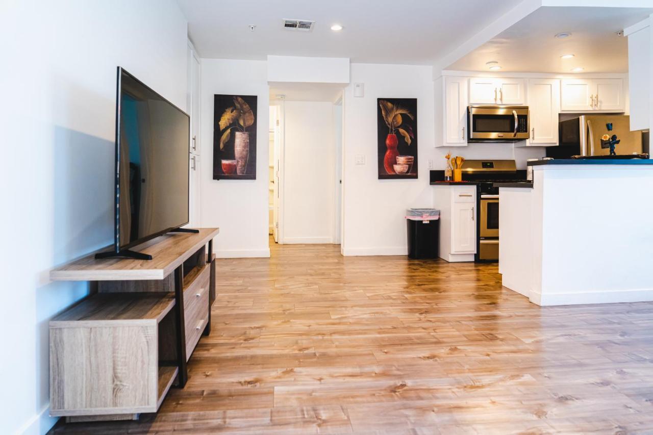 Modern Remodeled 1-Bedroom Close To Hollywood Walk Of Fame With Parking Los Angeles Buitenkant foto